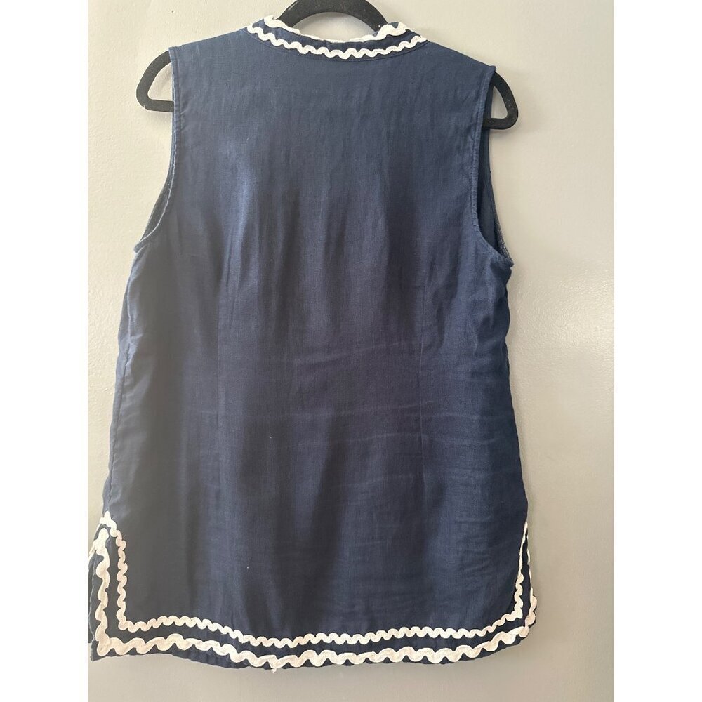 Charter Club Linen Top Size M Navy Blue White Embroidered Coastal Preppy Chic - Picture 2 of 6